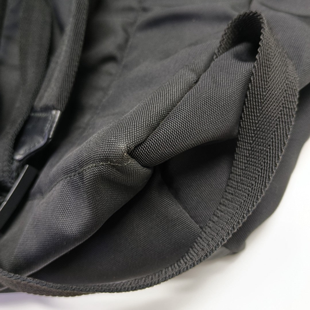 Signature Canvas Black