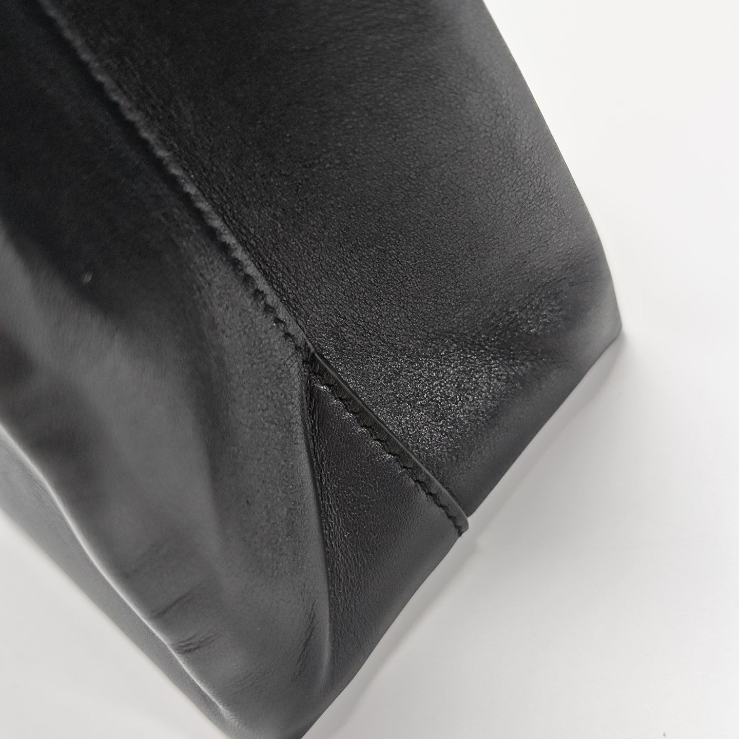 DUTY FREE North-South Calfskin Black