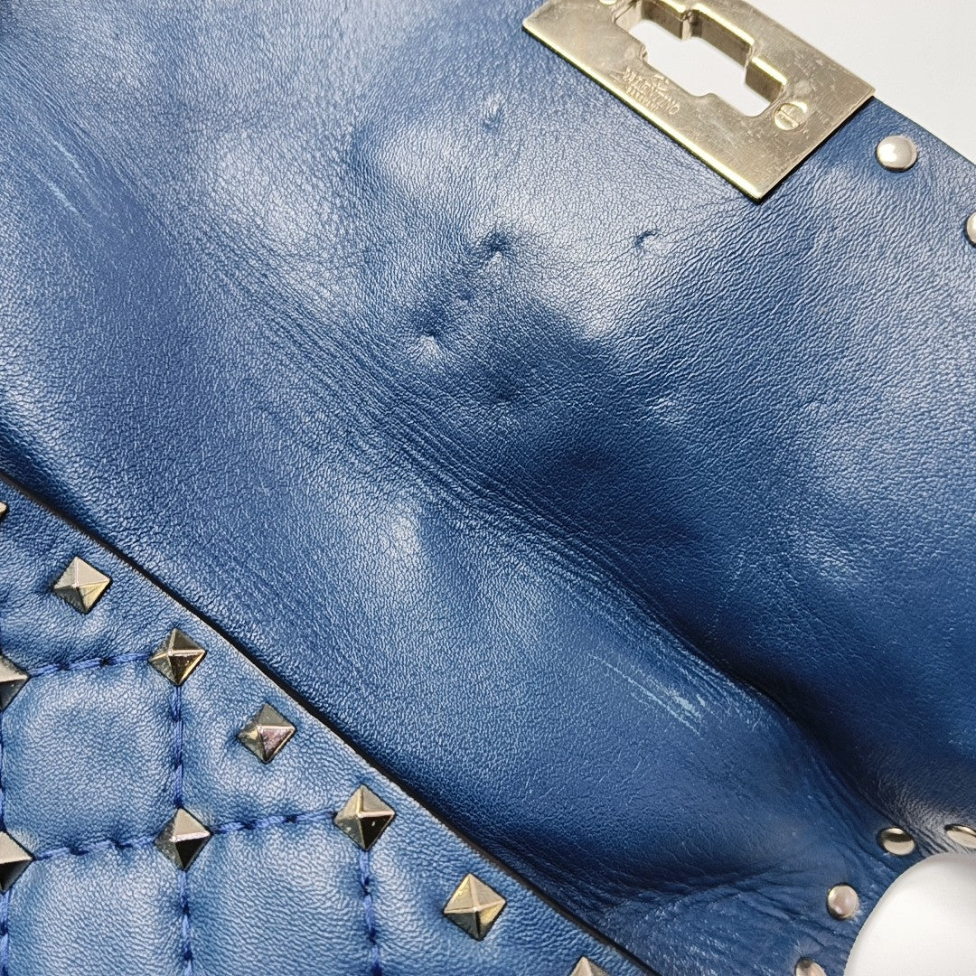 Rockstud Medium Quilted Lambskin Blue