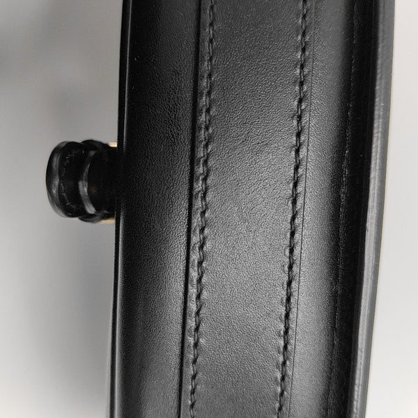 Authenticated pre-owned  Bobby Calfskin Black - Shoulder Bag at Looply