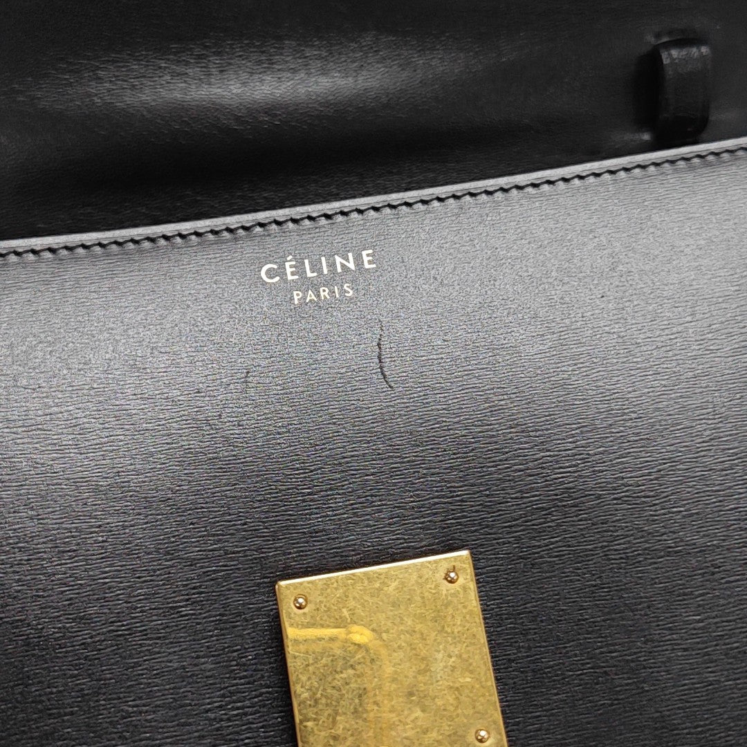 CLASSIC BOX Medium Calfskin Black