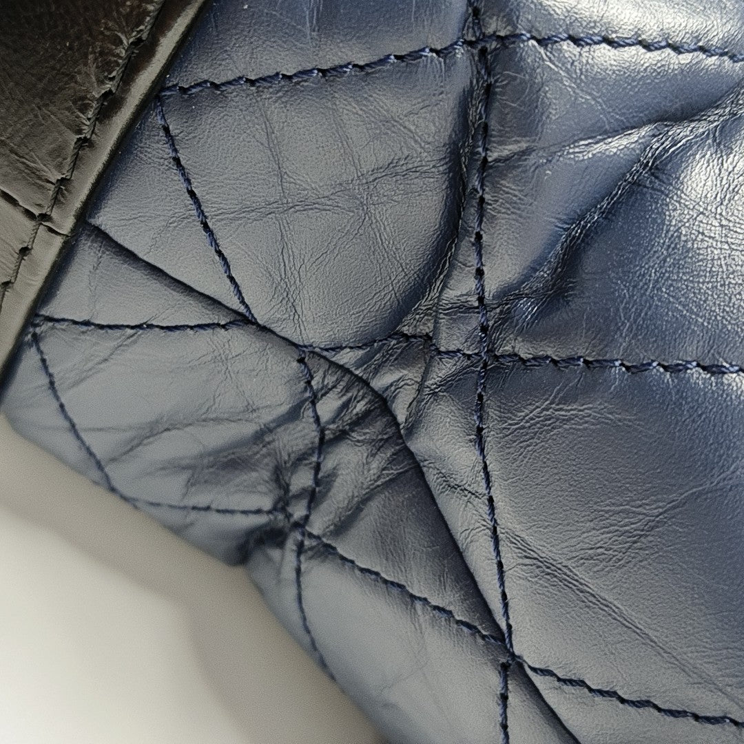 GABRIELLE Medium Quilted Calfskin Blue