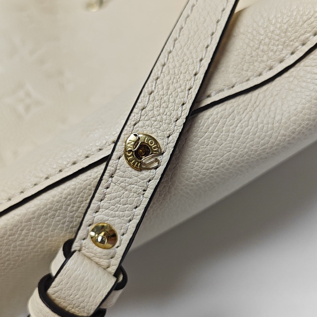 NÉONOÉ MM Monogram Calfskin White