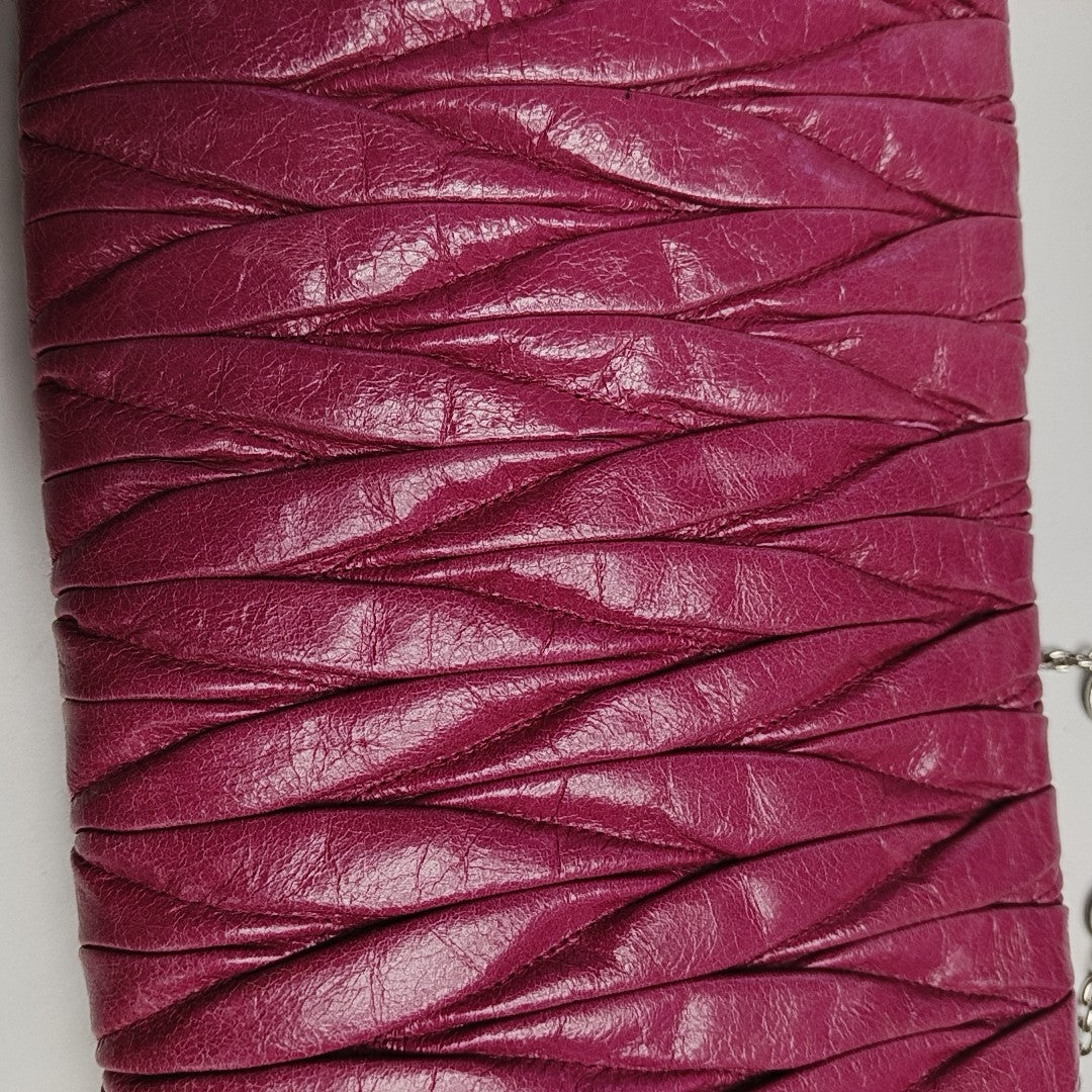 Button Wallet Quilted Lambskin Red