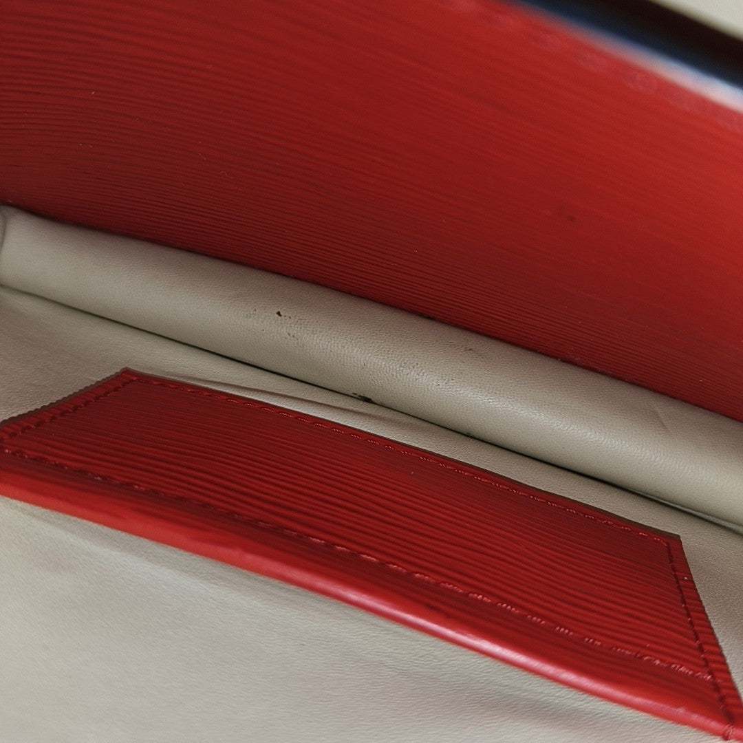 TRUNK Epi Red