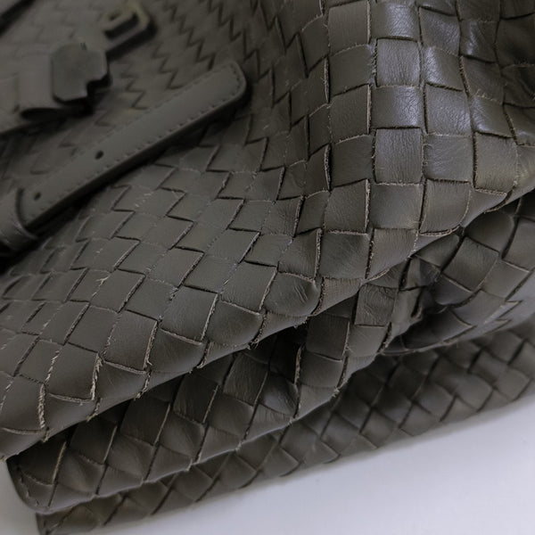 Roma Medium Calfskin Green