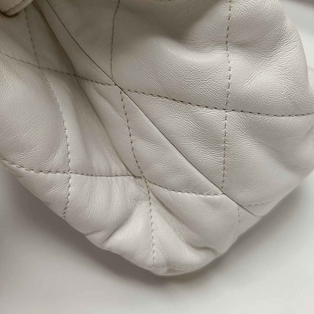 25P Quilted Lambskin White