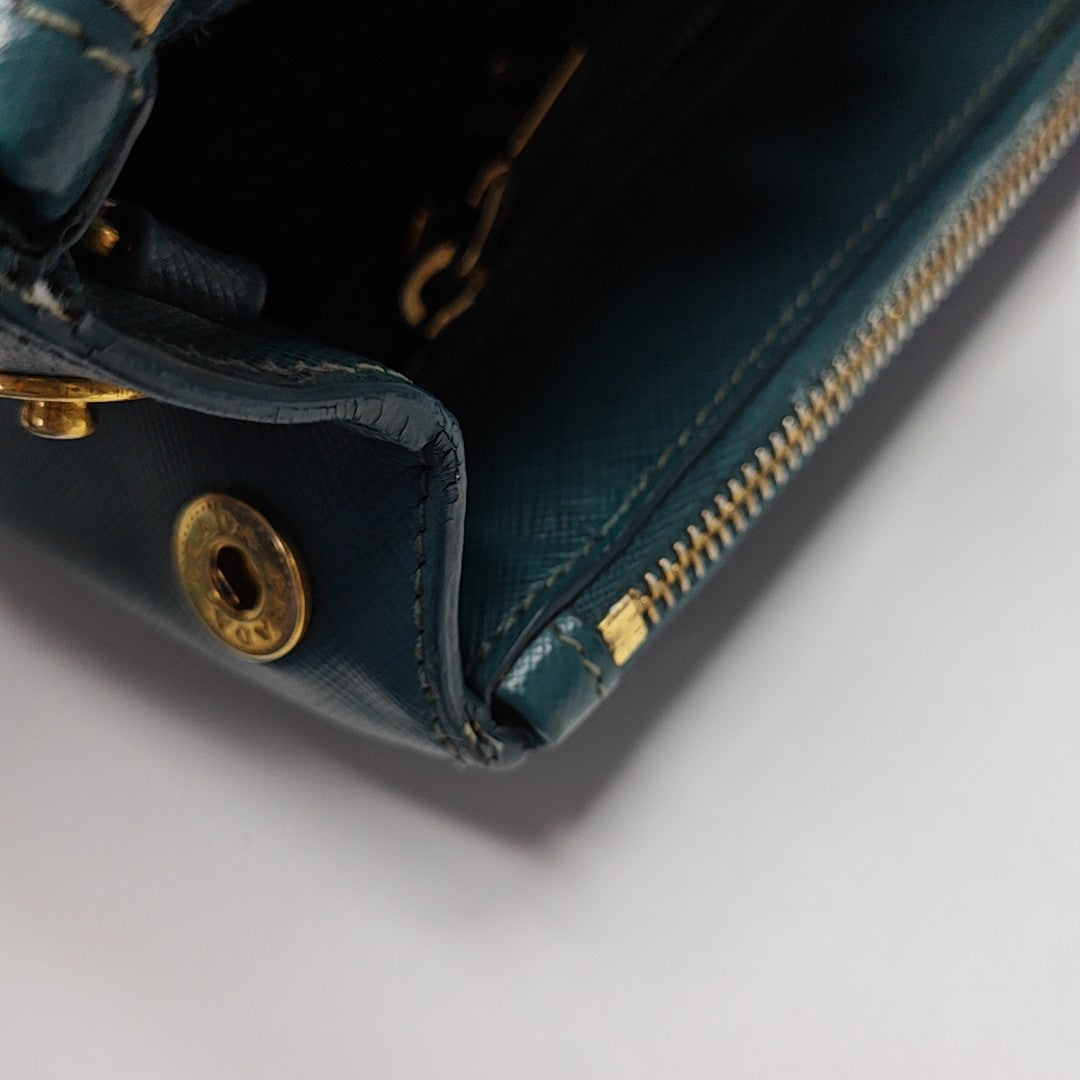 Galleria Medium Saffiano Calfskin Green