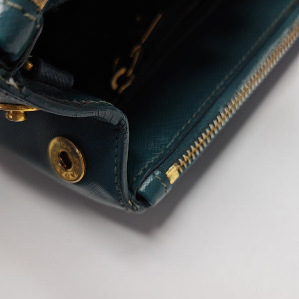 Galleria Medium Saffiano Calfskin Green