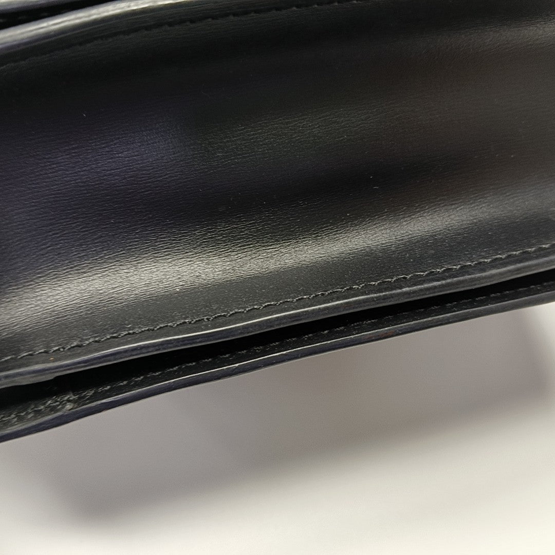 Authenticated pre-owned  CLASSIC BOX Mini Calfskin Black - Shoulder Bag at Looply