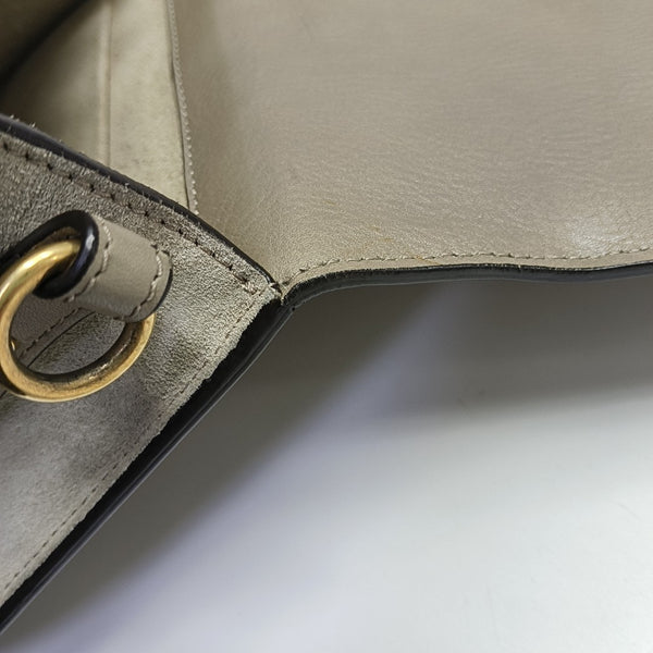 Nile Medium Calfskin Gray