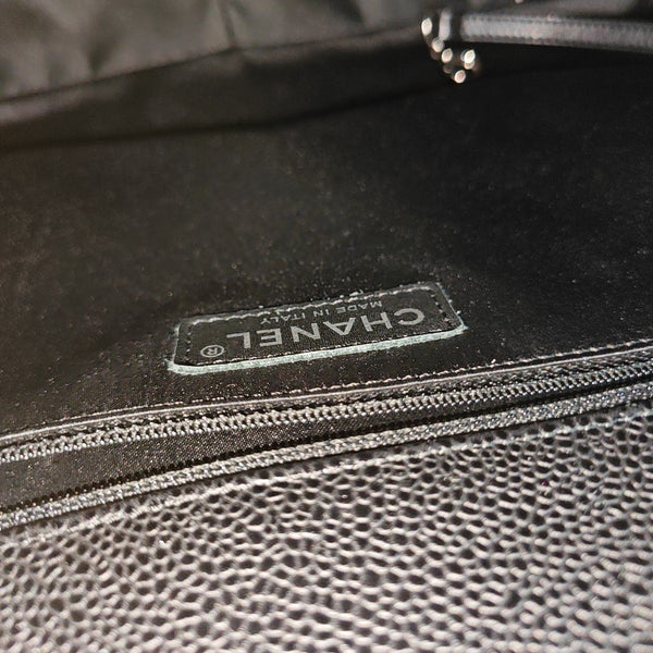 CHANEL GST Large Quilted Grained Calfskin Black