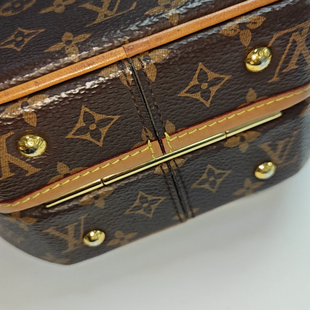 BOITE CHAPEAU PM Monogram Coated Canvas Brown