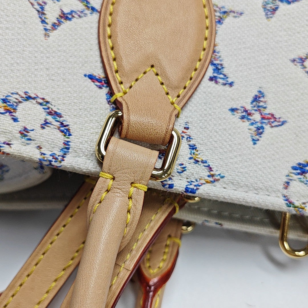 ONTHEGO MM Monogram Canvas White