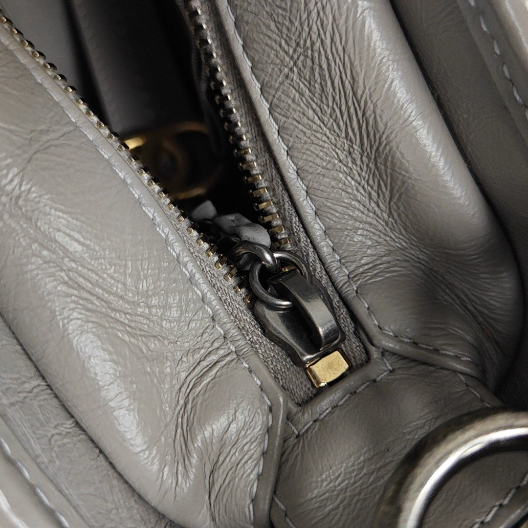GABRIELLE Small Chevron Calfskin Gray