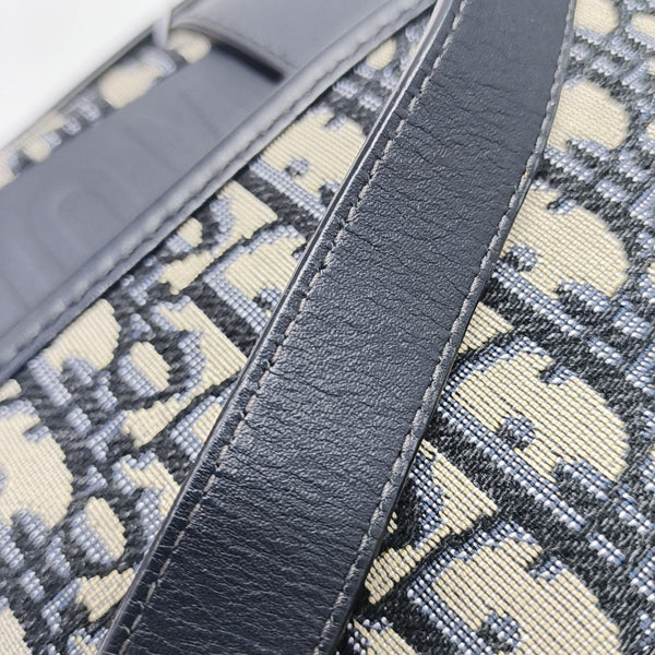 30 Montaigne Oblique Canvas Blue