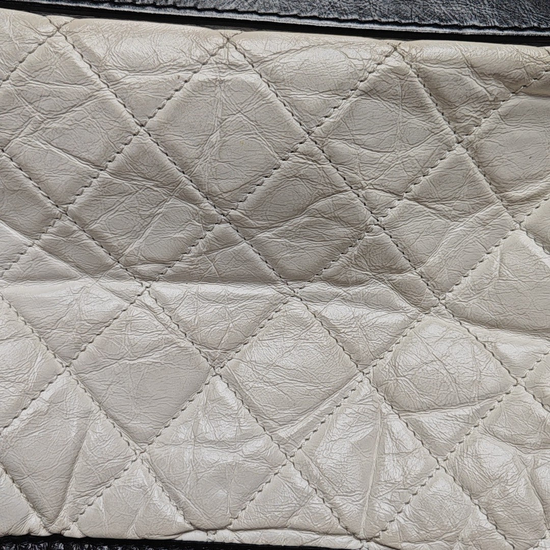 GABRIELLE Medium Quilted Calfskin White