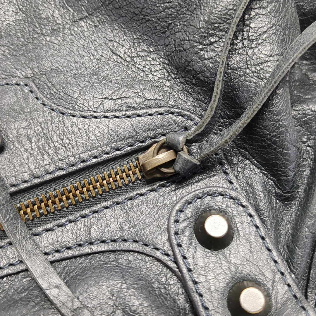 Classic City Medium Lambskin Gray