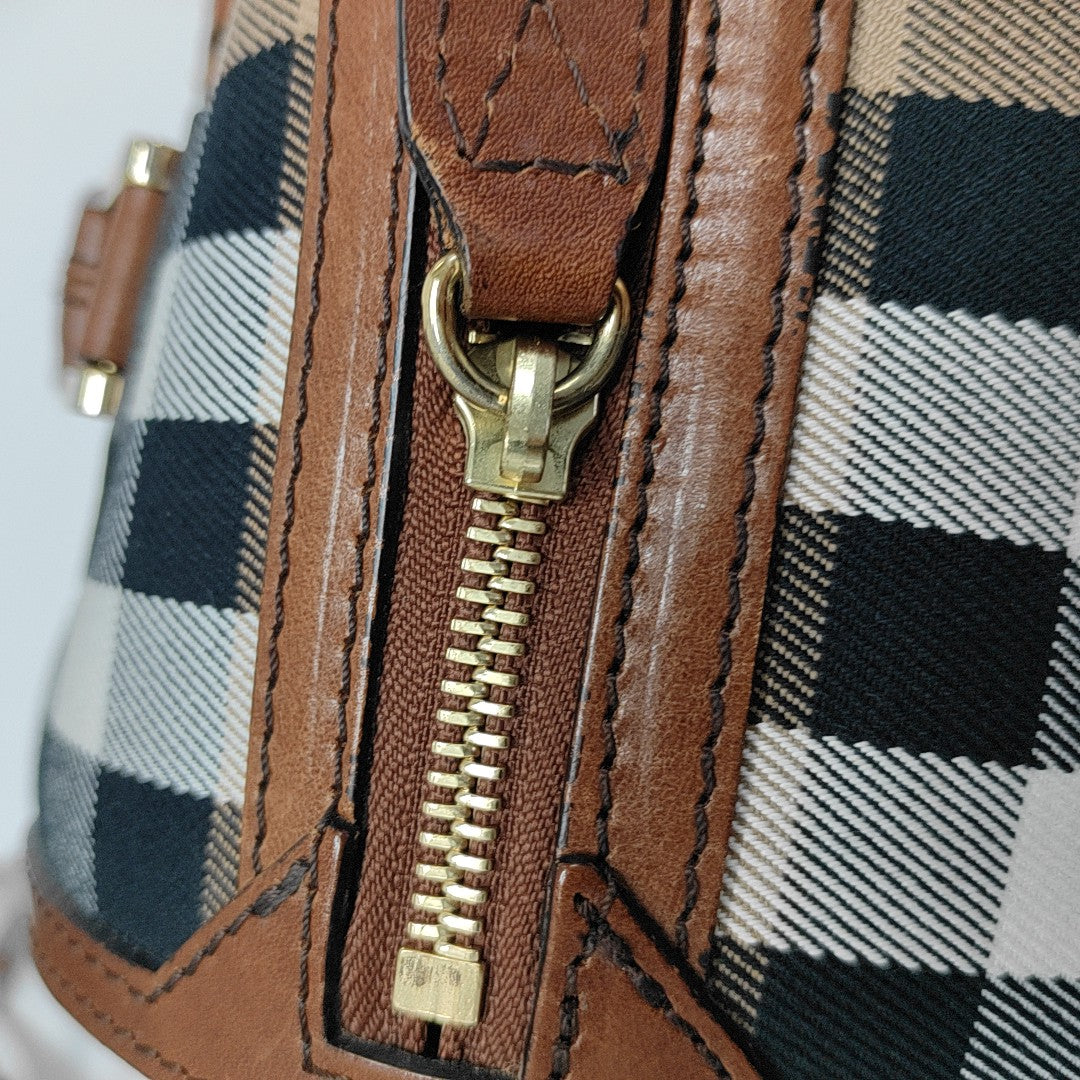 Gosford Canvas Brown