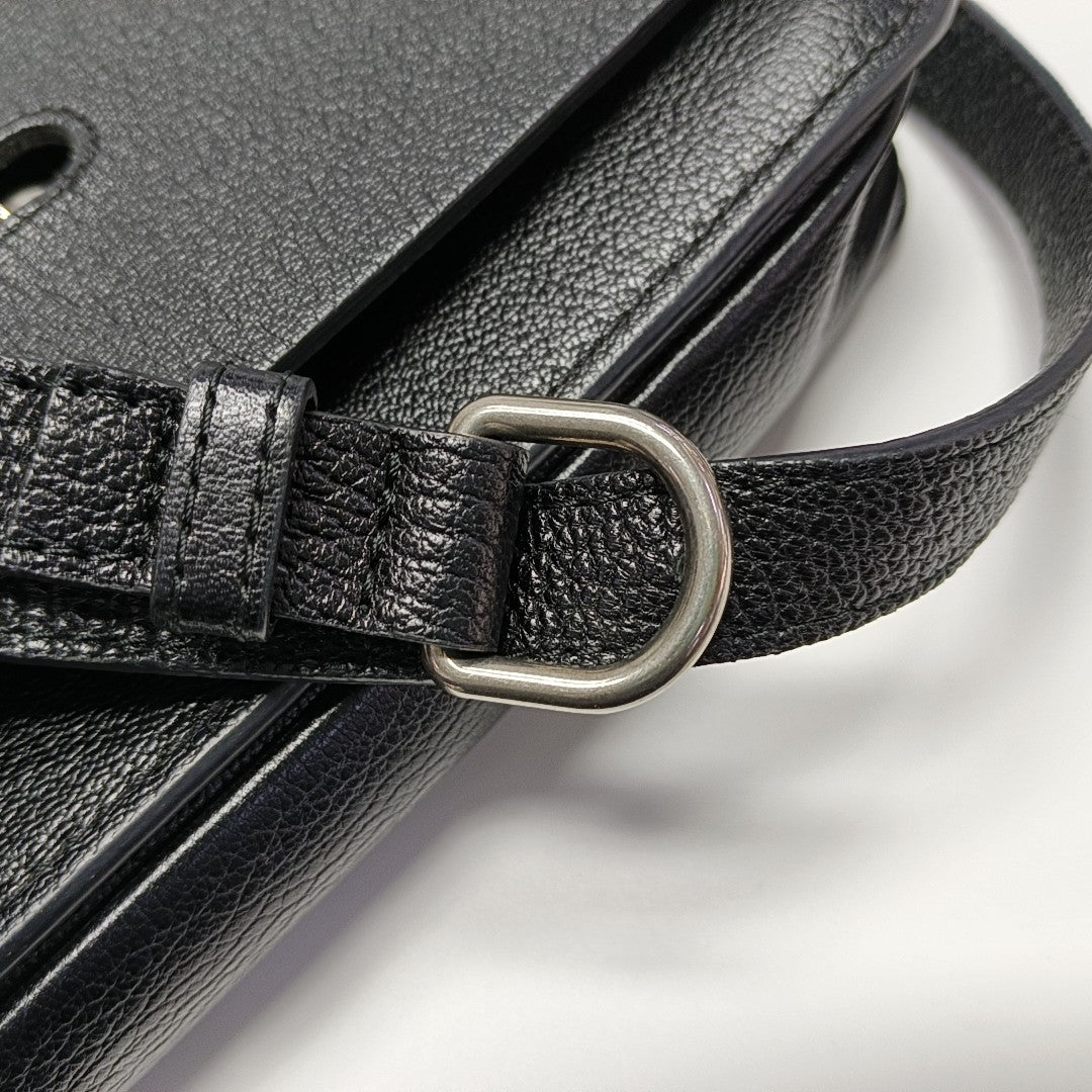 D-Ring Calfskin Black