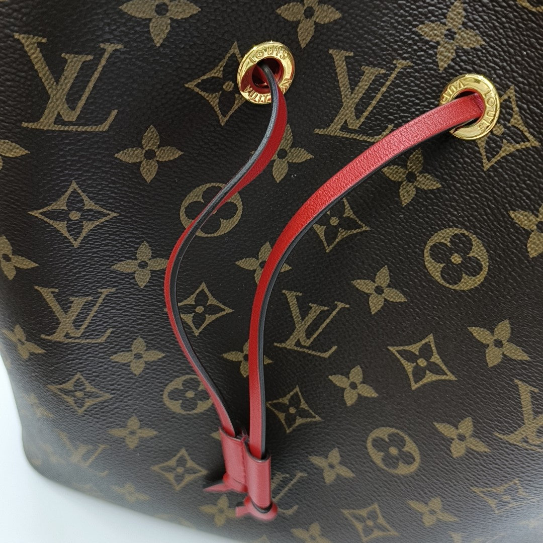 NÉONOÉ MM Monogram Coated Canvas Brown