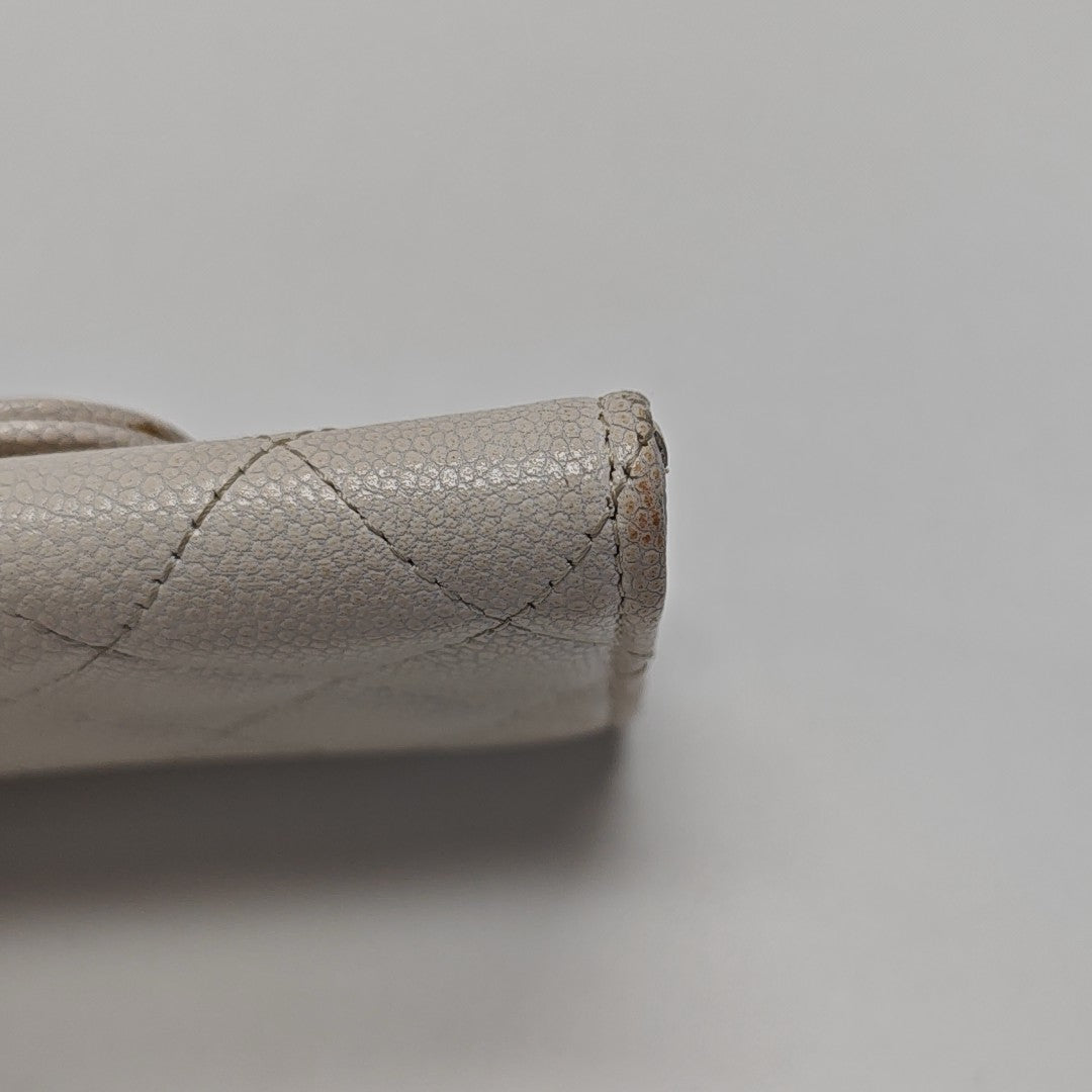 CLASSIC FLAP Quilted Grained Calfskin White Card Holder