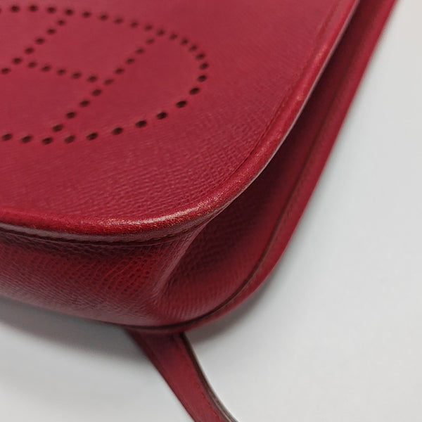Evelyne TPM Epsom Red