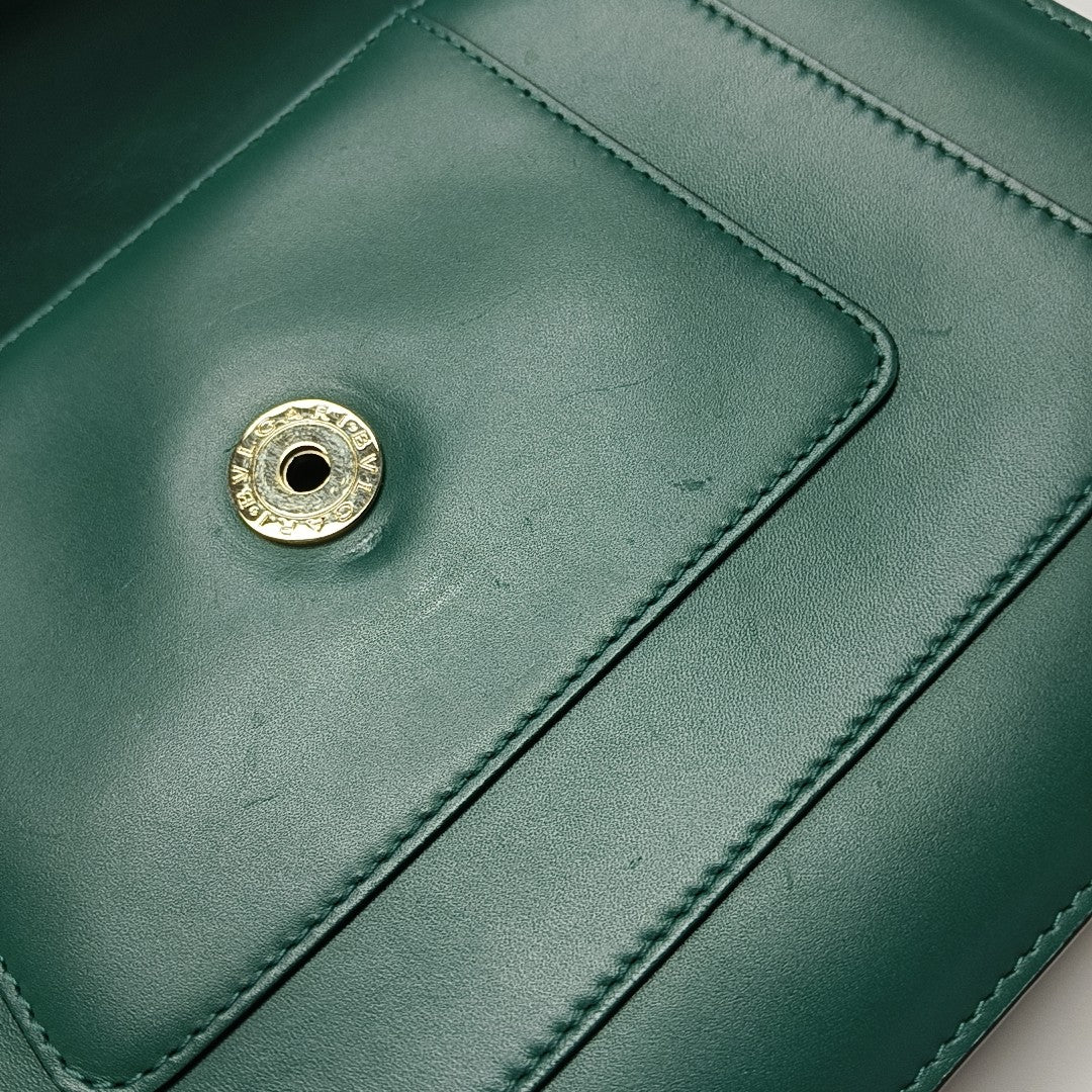 SERPENTI FOREVER Medium Calfskin Green