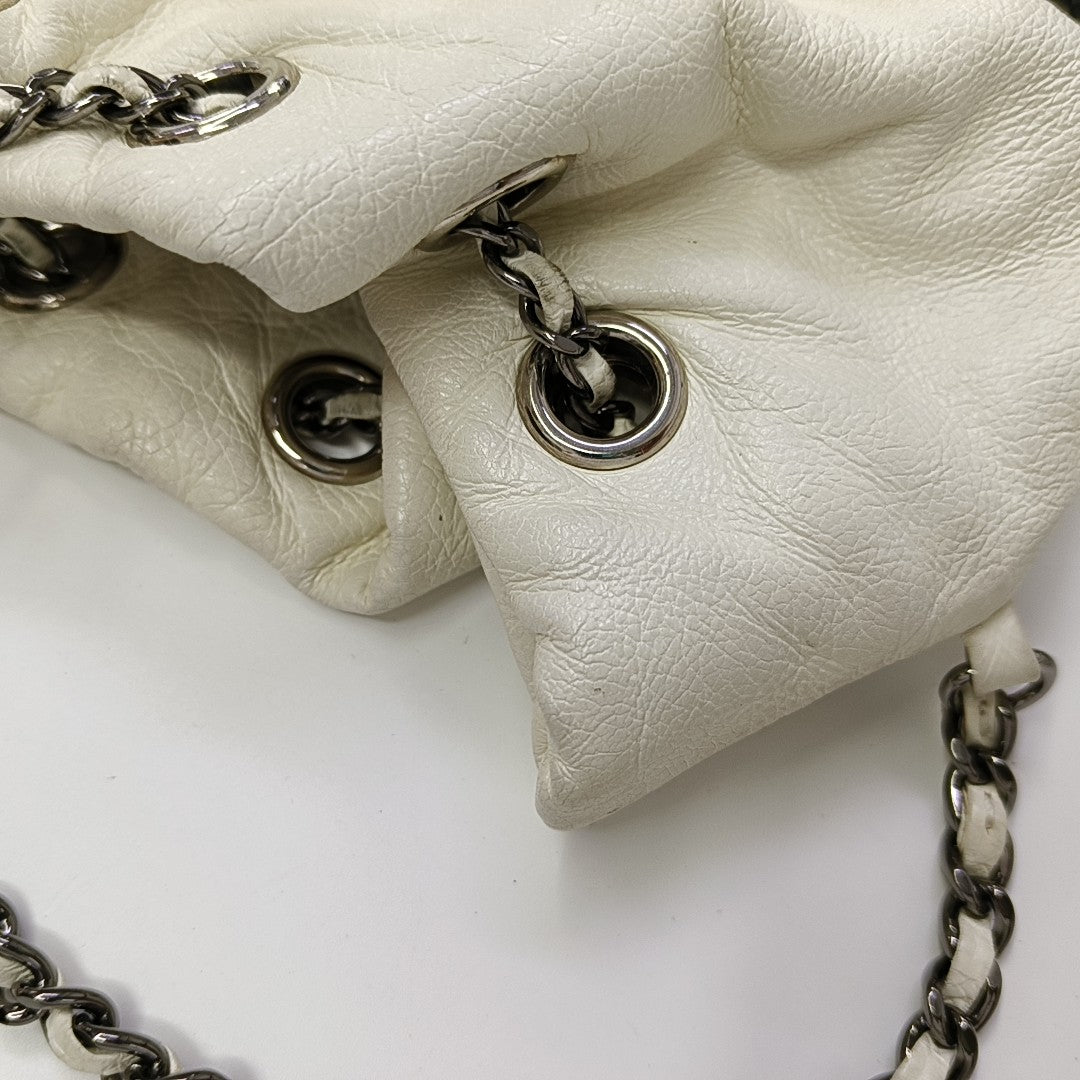 DRAWSTRING Medium Quilted Calfskin White