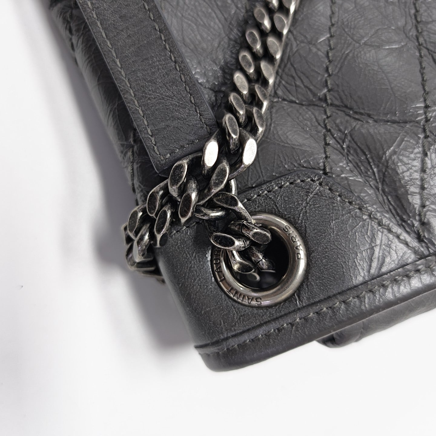NIKI Medium Chevron Calfskin Gray