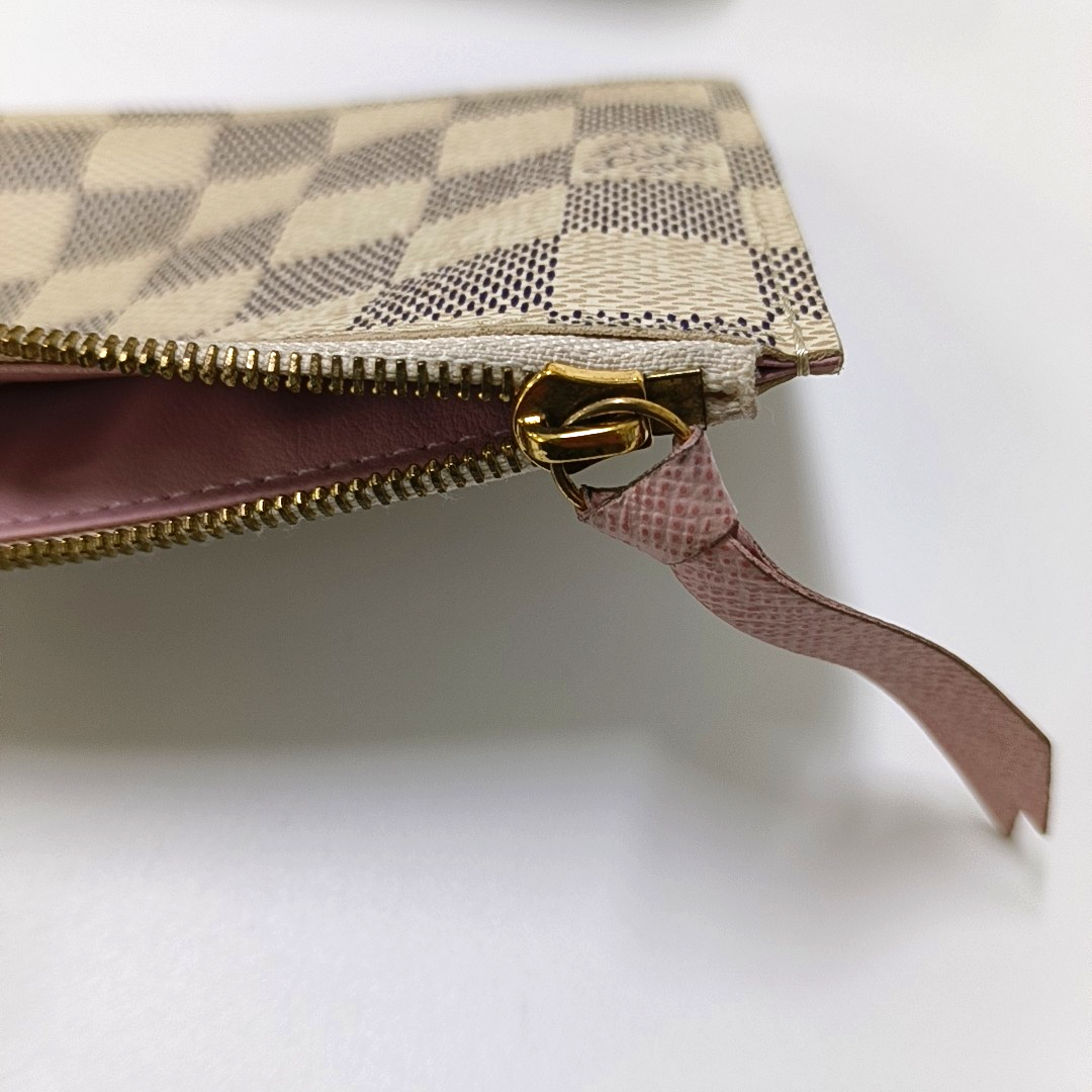 Authenticated pre-owned  FÉLICIE Damier Azur Coated Canvas White - Crossbody Bag at Looply