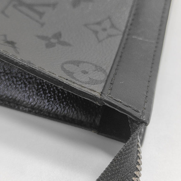 Pochette Voyag MM Monogram Coated Canvas Gray