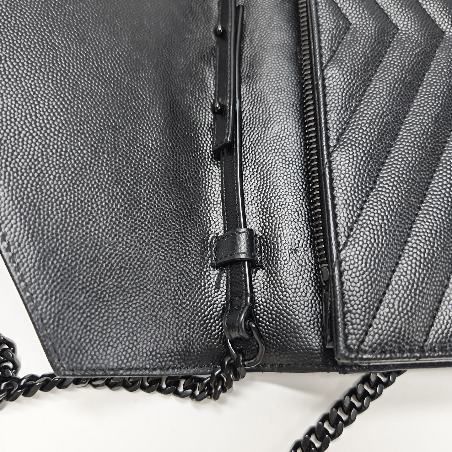 MONOGRAM Medium Chevron Calfskin Black