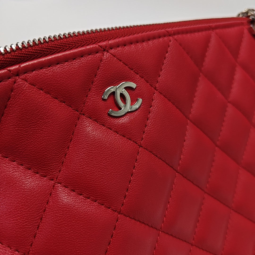 Quilted Lambskin Clutch Red