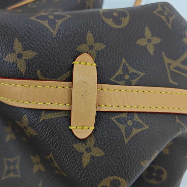 CARRYALL MM Monogram Coated Canvas Brown