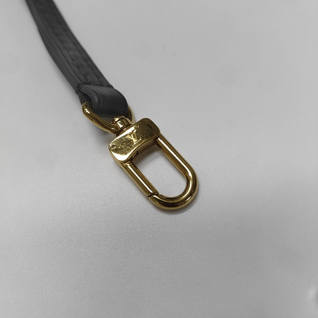 Authenticated pre-owned  NOÉ Fabric Black - Bucket Bag at Looply