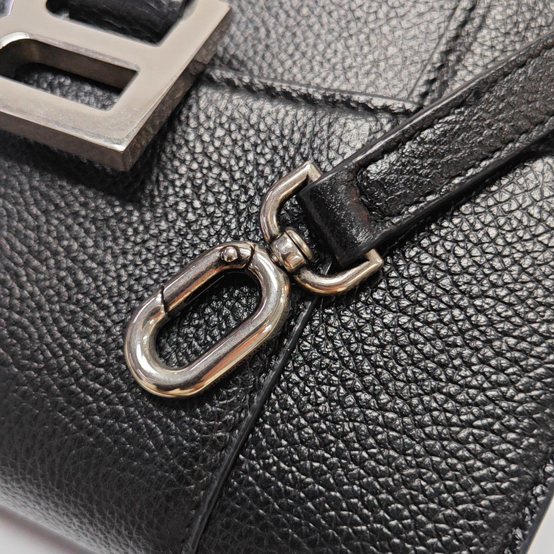 Hourglass XS Calfskin Black