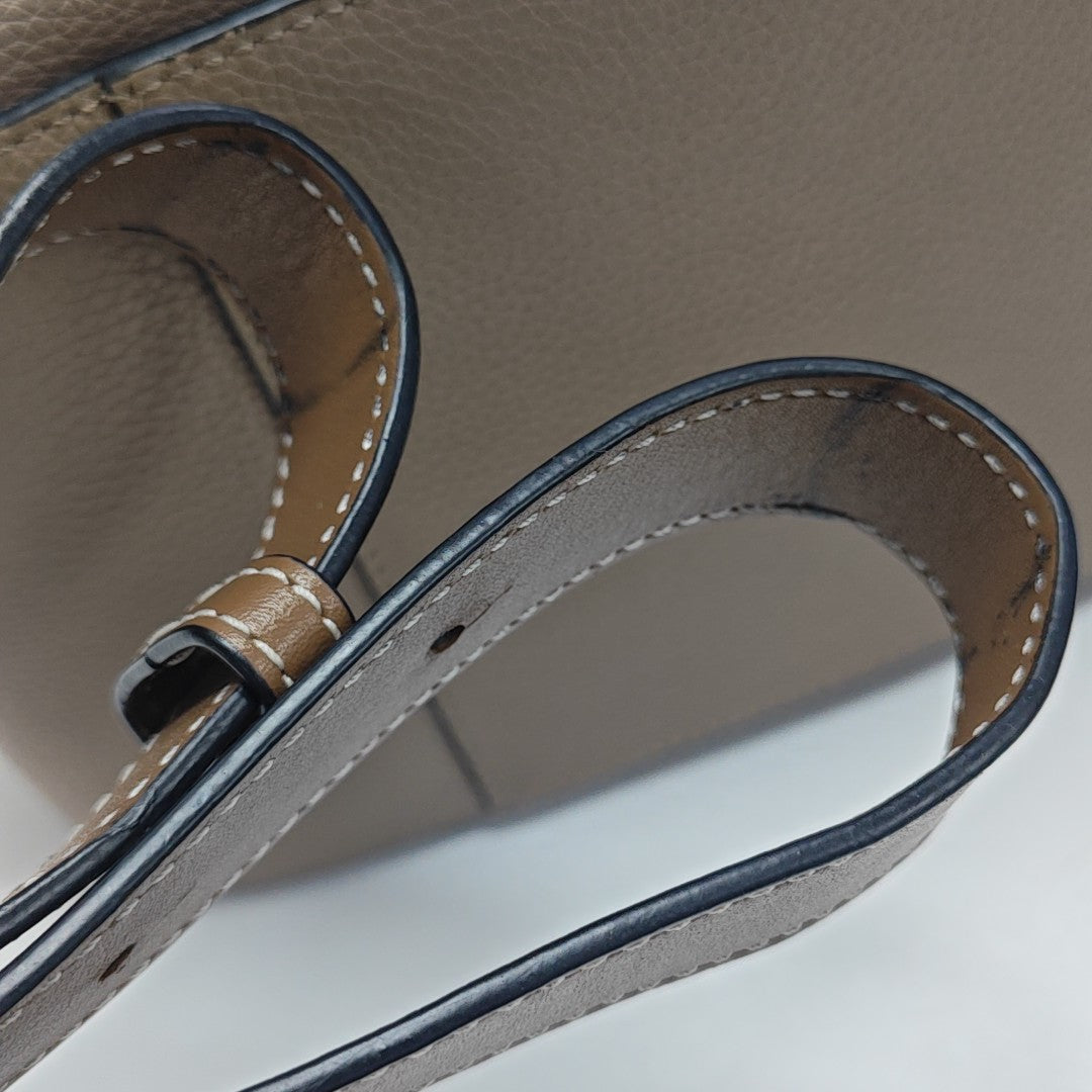 Hammock Small Calfskin Beige