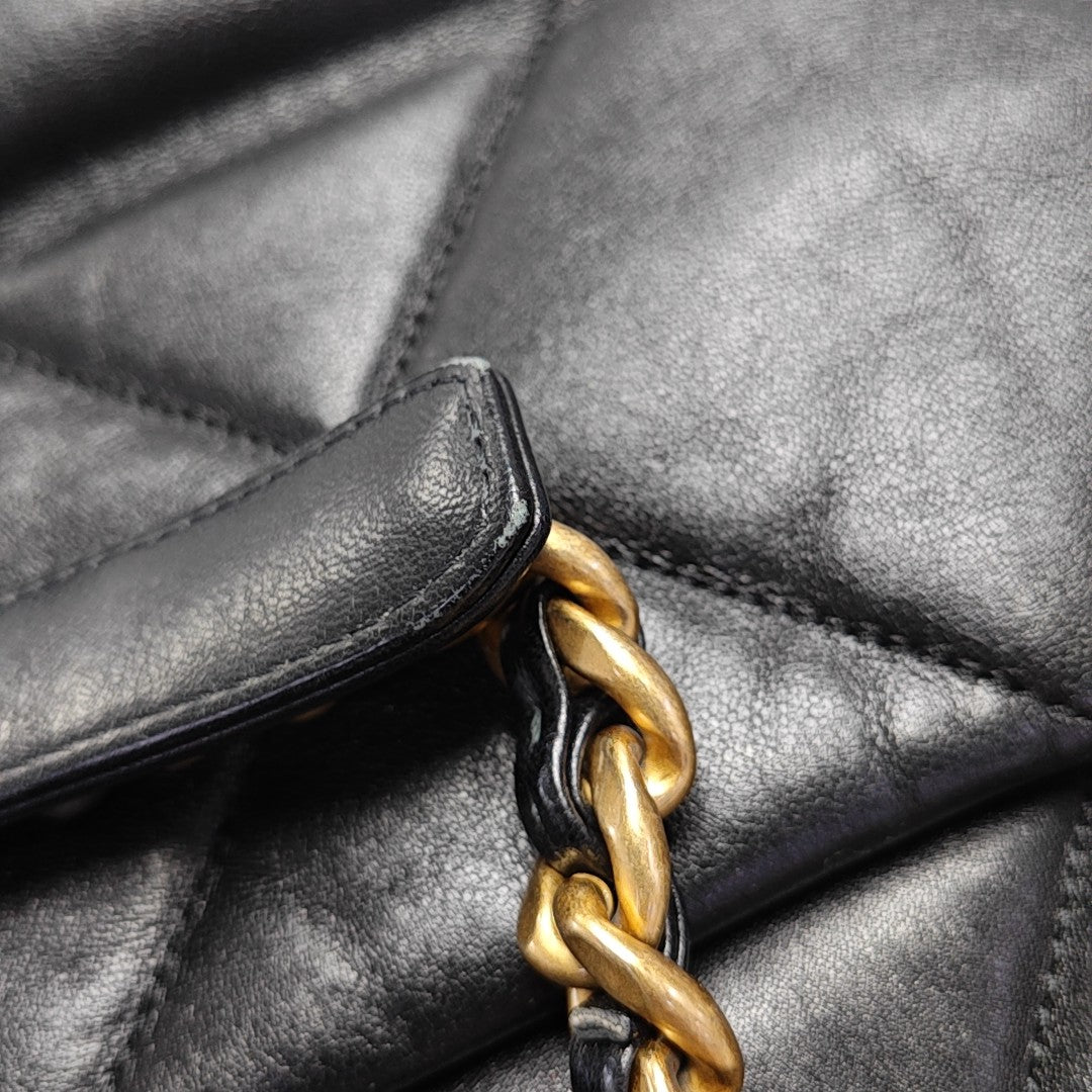 CHANEL 19 Maxi Quilted Lambskin Black