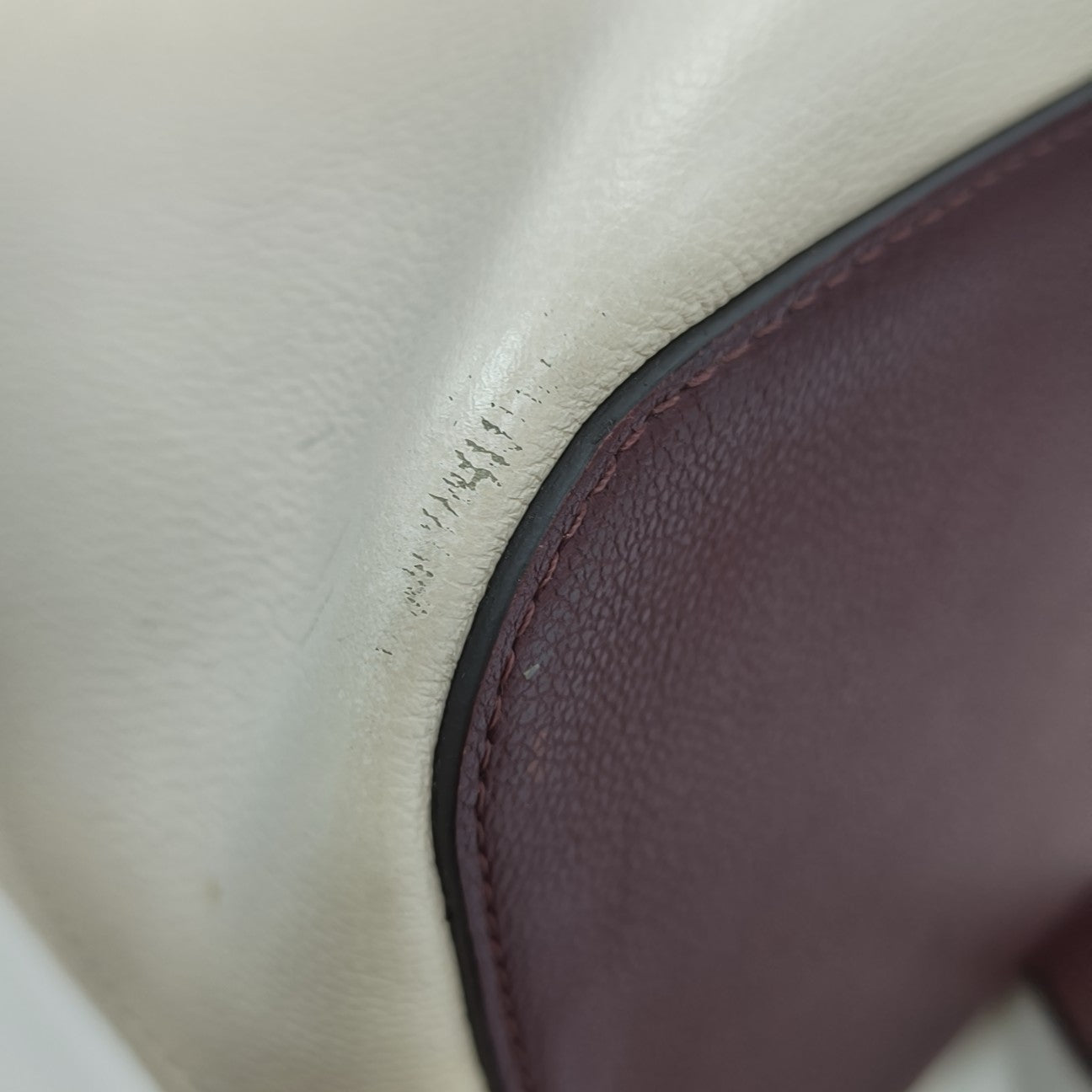 LOCKME PM Calfskin White