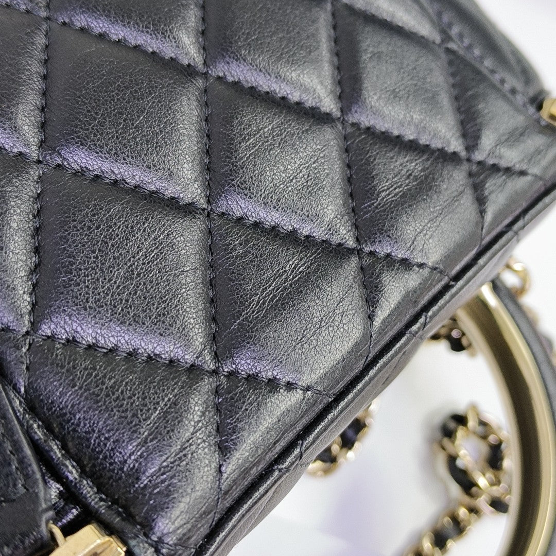 VANITY CASE Small Quilted Lambskin Black