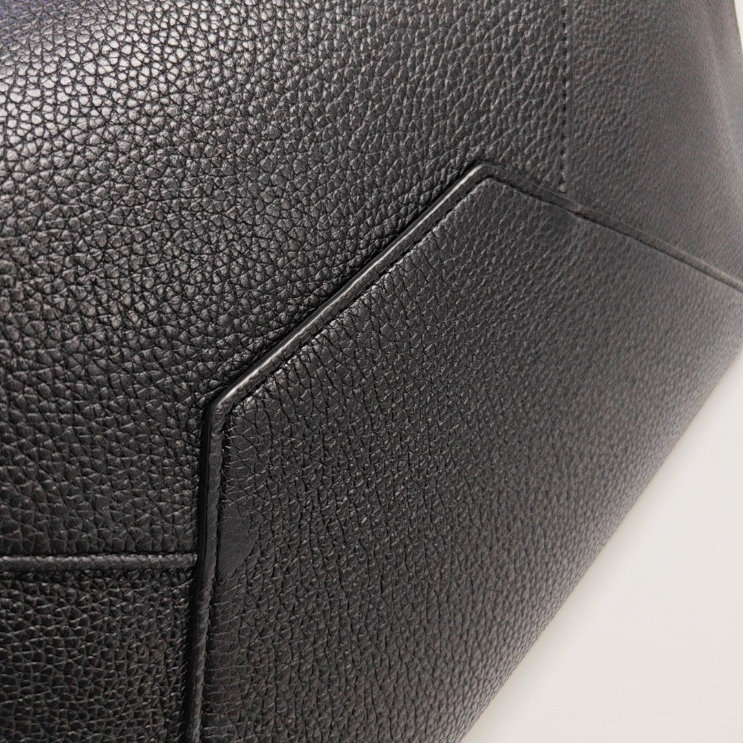 CABAS PHANTOM Small Calfskin Black