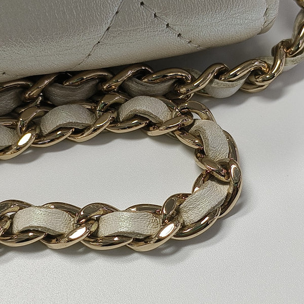 CLASSIC FLAP Mini Quilted Calfskin Metallic