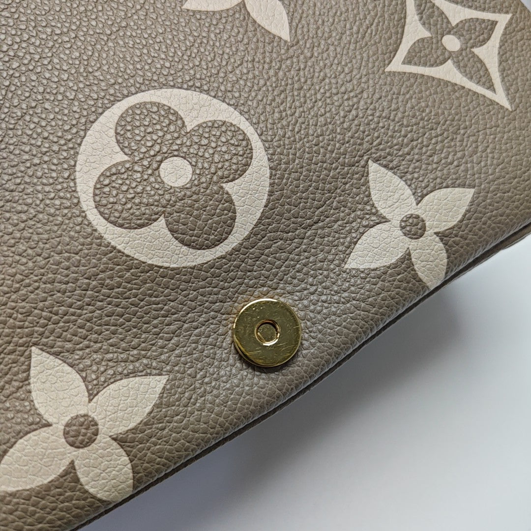 DIANE Monogram Calfskin Gray