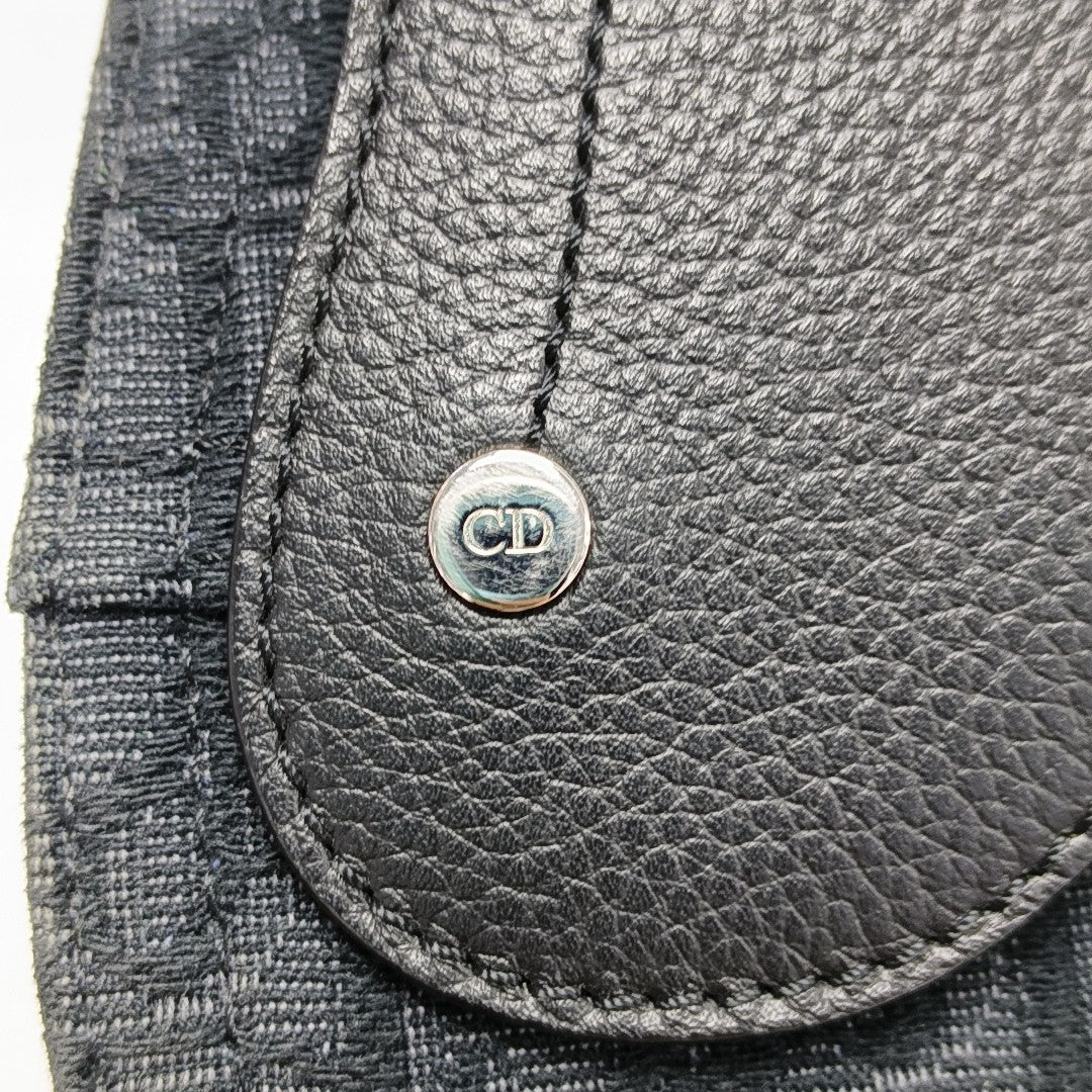 Saddle Small Oblique Canvas Black