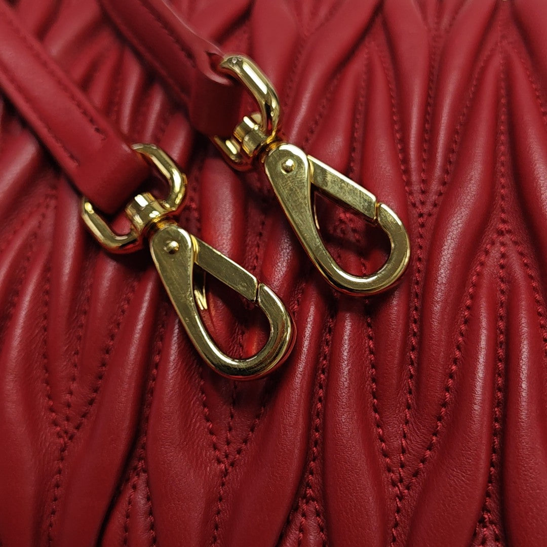 Quilted Lambskin Shoulder Bag Red