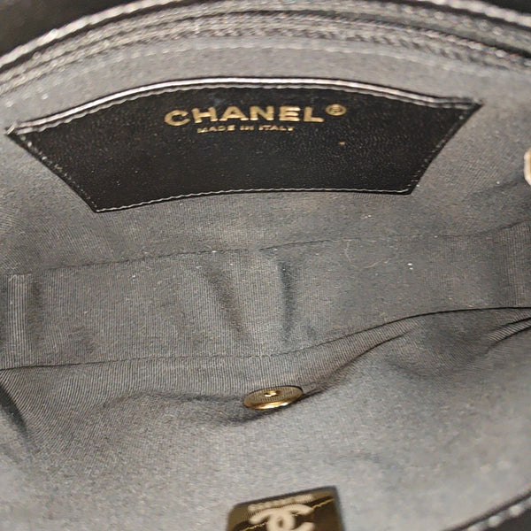 CLASSIC FLAP Quilted Lambskin Black