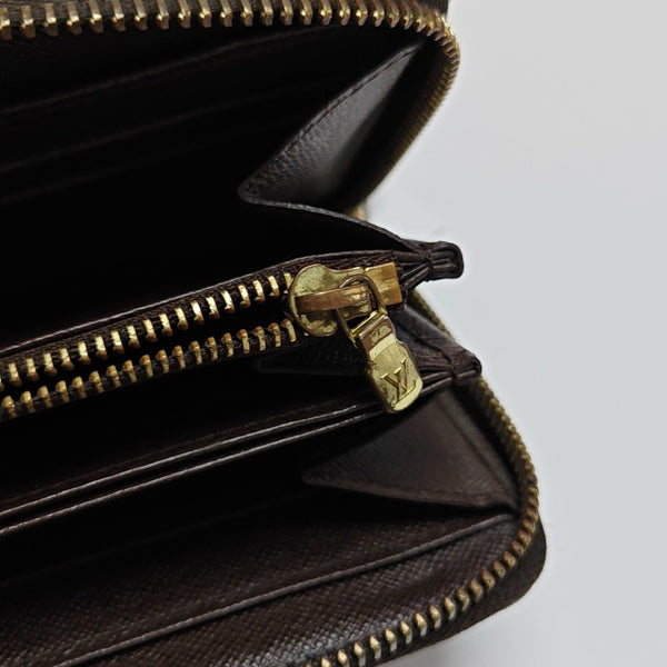 ZIPPY Damier Ebene Coated Canvas Brown Wallet
