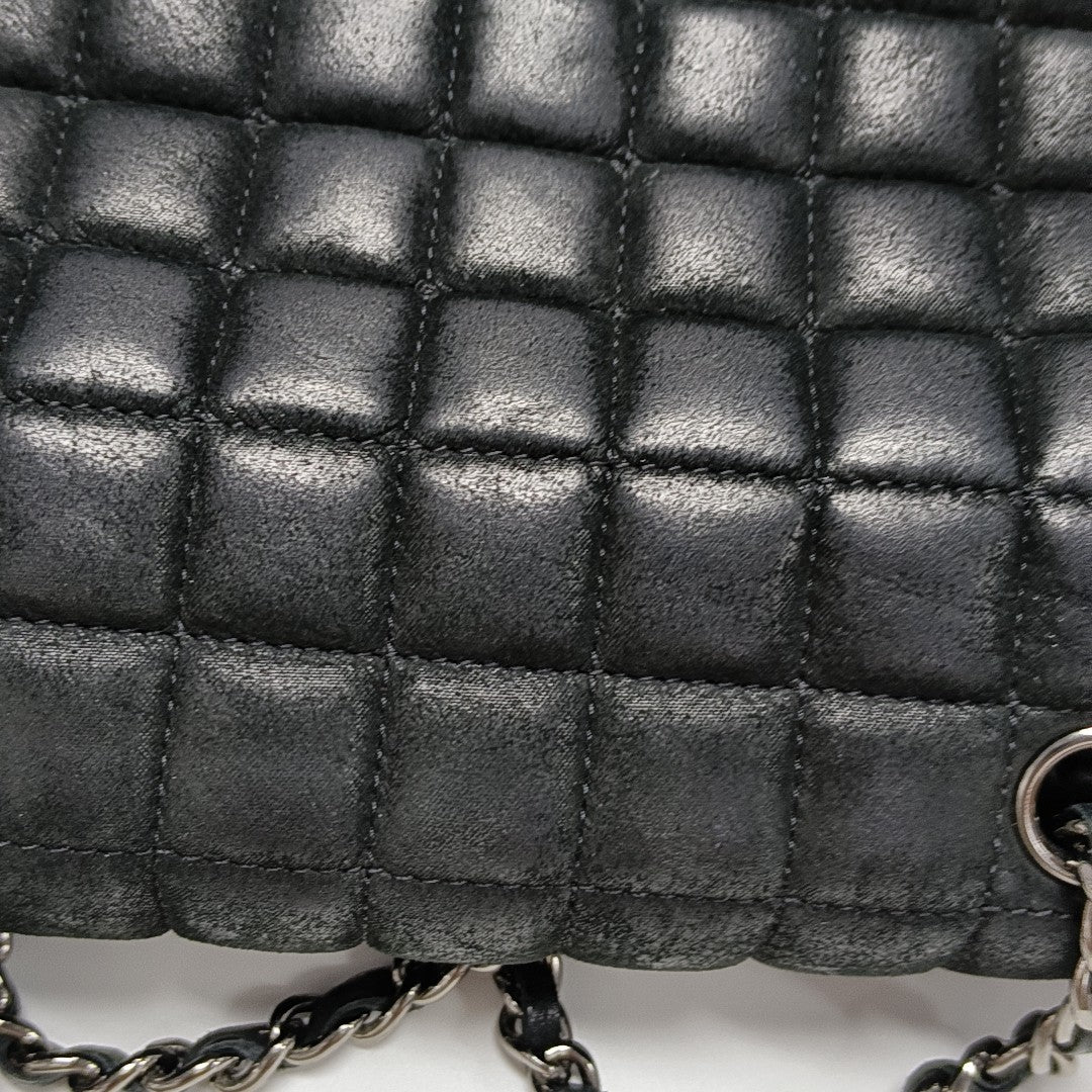 Quilted Calfskin Shoulder Bag Black