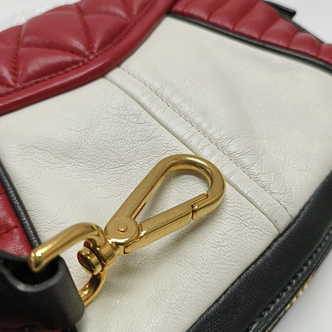 Quilted Lambskin Shoulder Bag Red